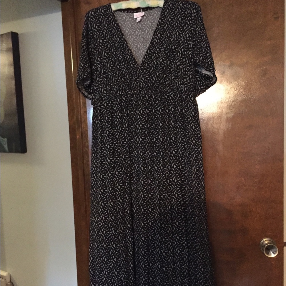 Maternity maxi dress